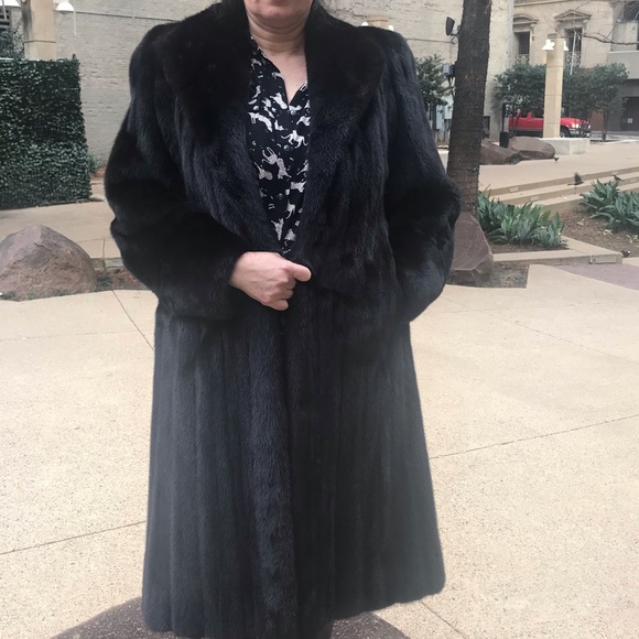 Fur Long Coat - Picture 5 of 5